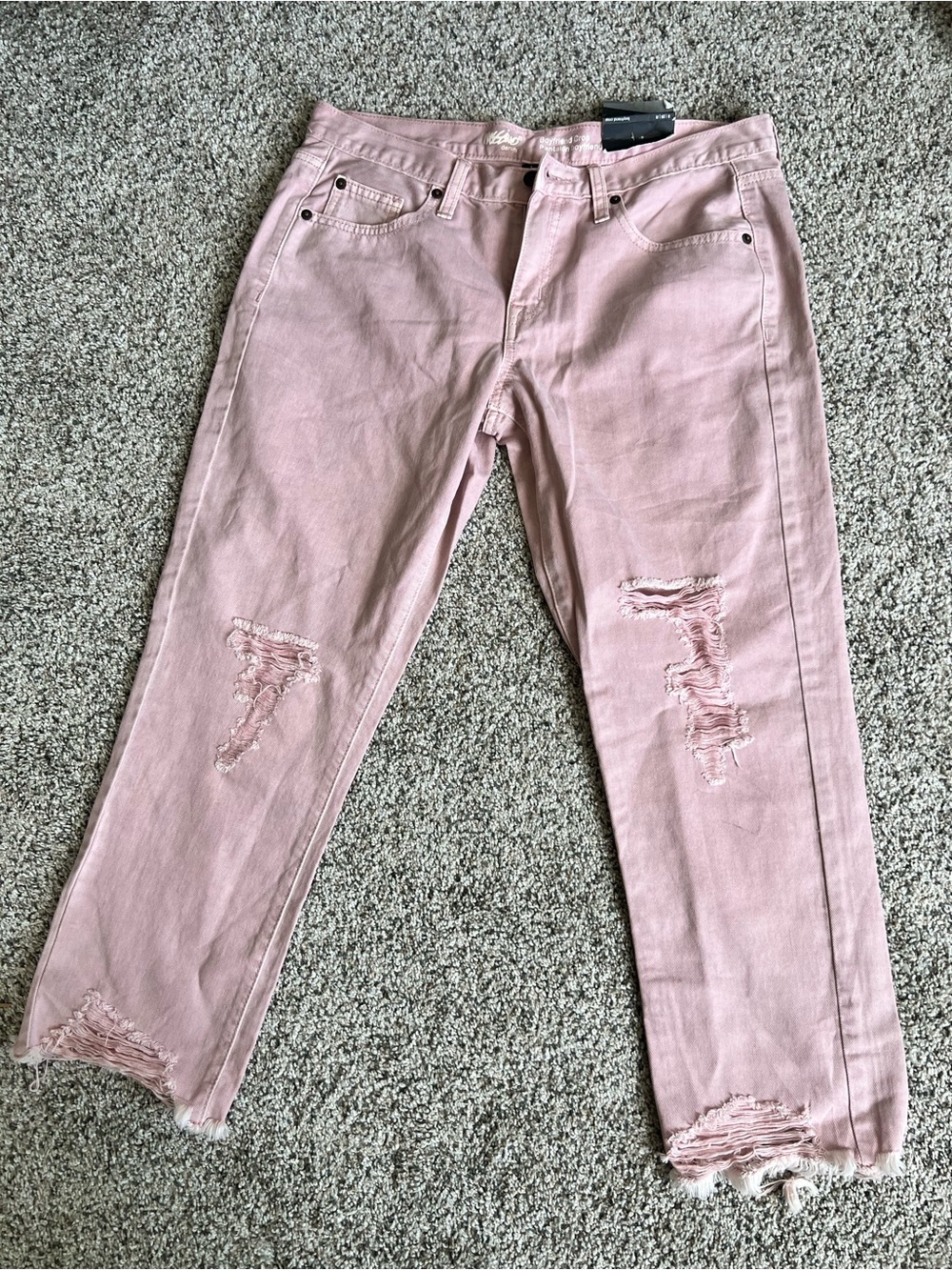 High-Rise Cropped Distressed Jeans in Light Pink